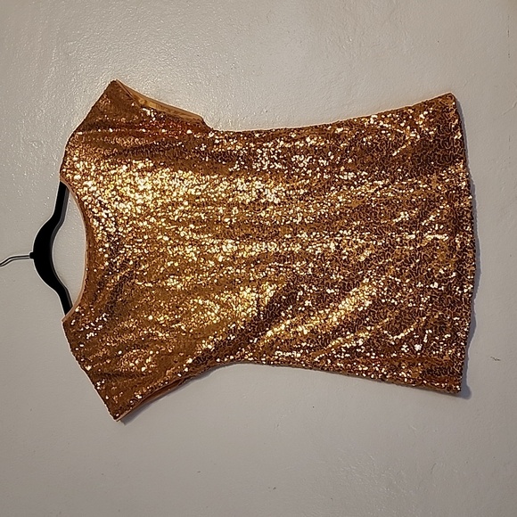 Gold Sequin top - Picture 4 of 8